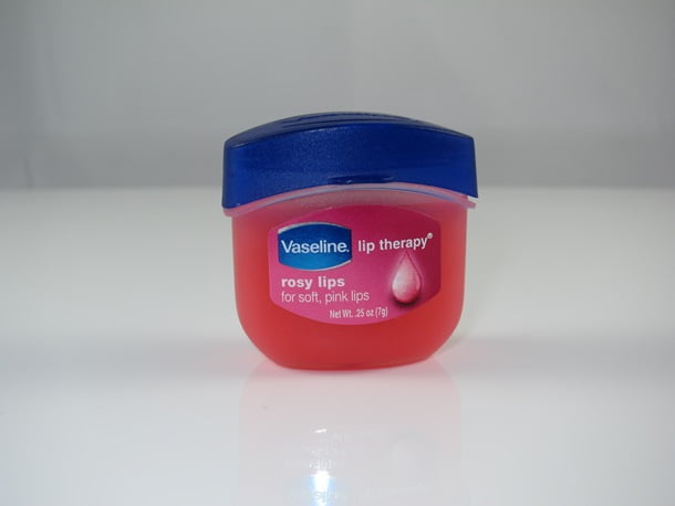 Dưỡng môi Vaseline Lip Therapy Rosy 1